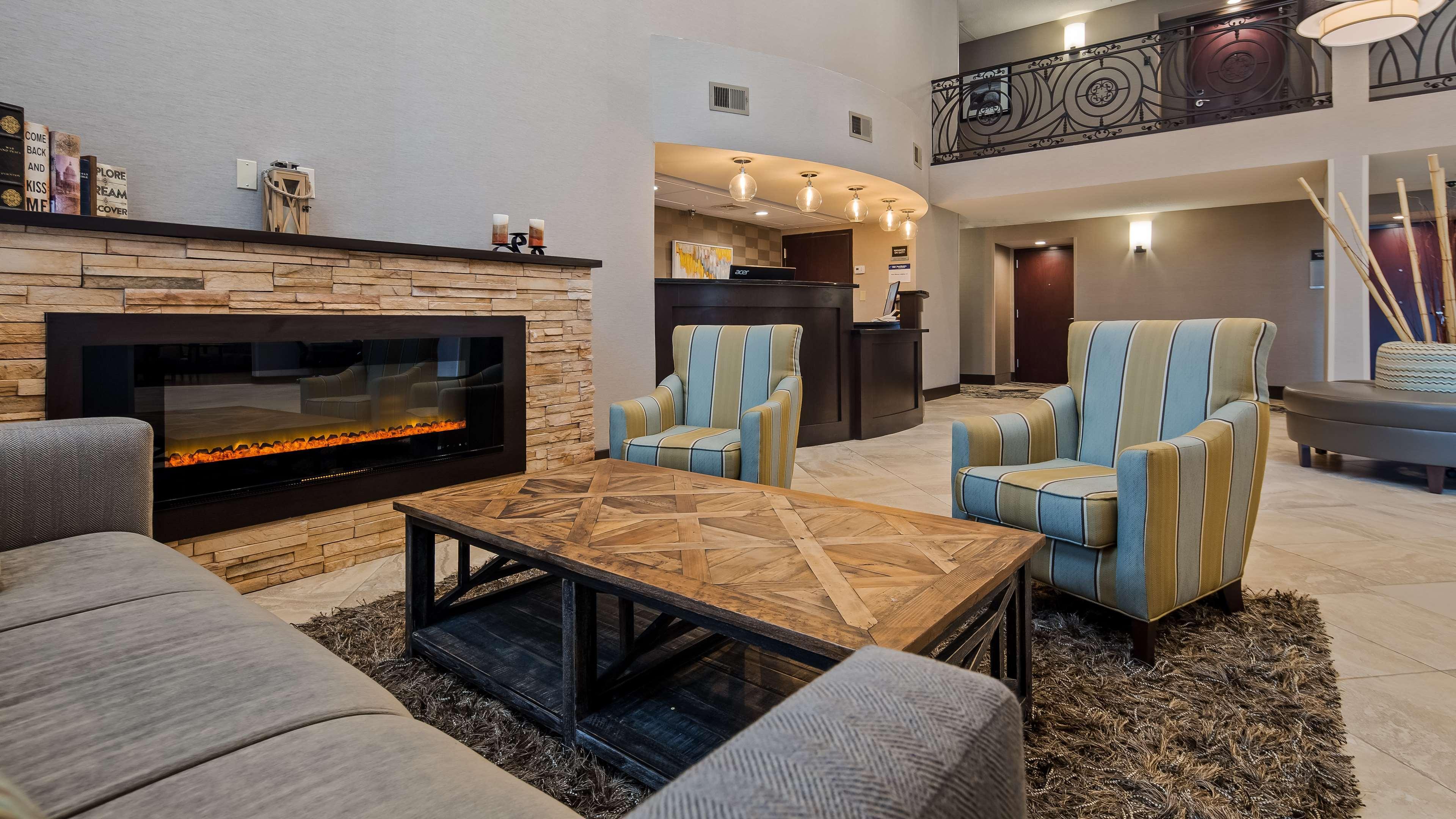 Best Western New Albany Buitenkant foto